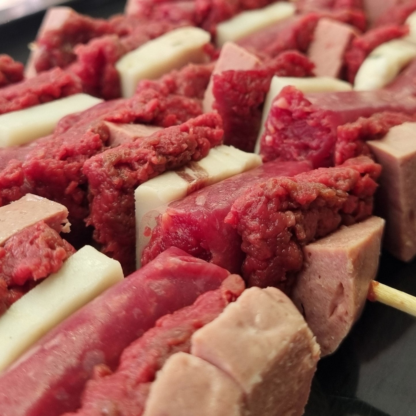 2 SPIEDINI MORBIDISSIMI DI CAVALLO