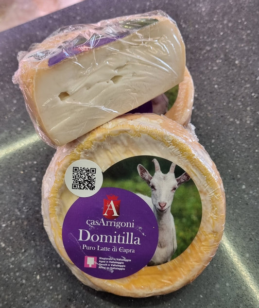 DOMITILLA DI CAPRA MORBIDA